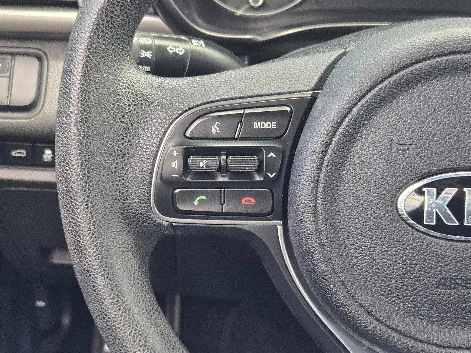 Used 2018 Kia Optima LX FWD image 25