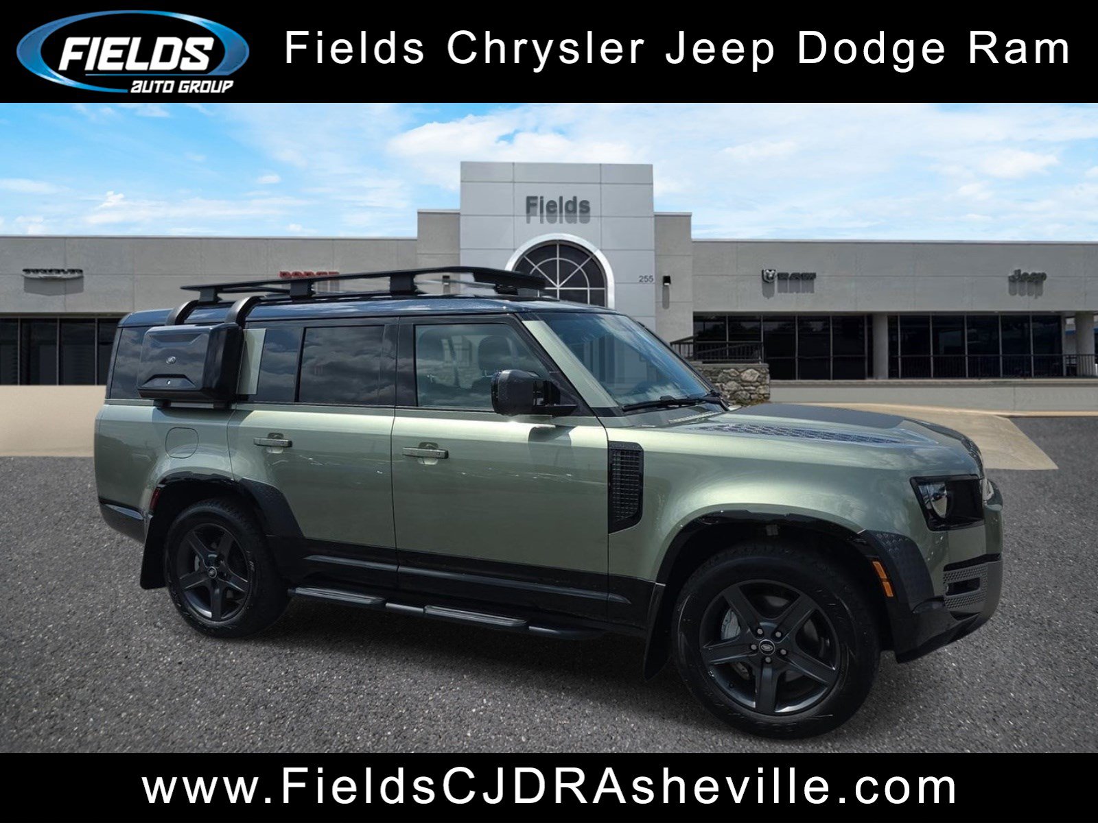 Used 2024 Land Rover Defender 130 X-Dynamic SE AWD/4WD image 1