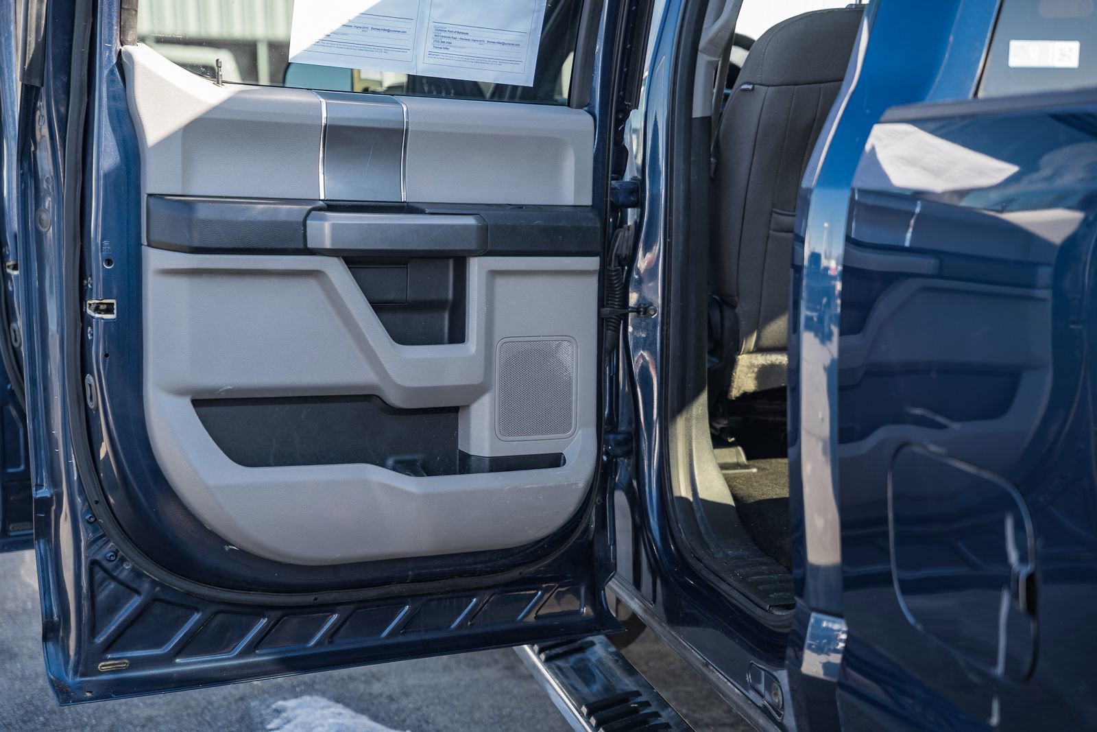 Used 2017 Ford F250 XLT w/ XLT Premium Package image 42