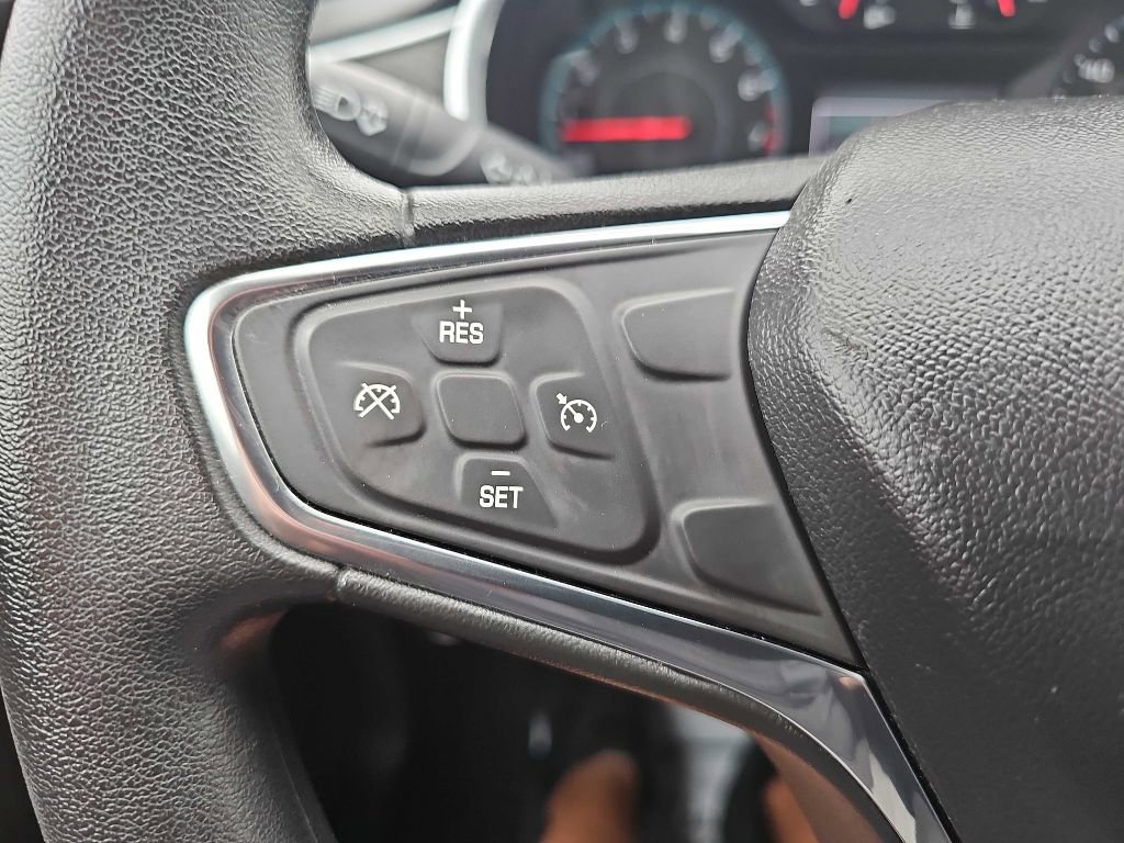 Used 2017 Chevrolet Malibu LT image 35