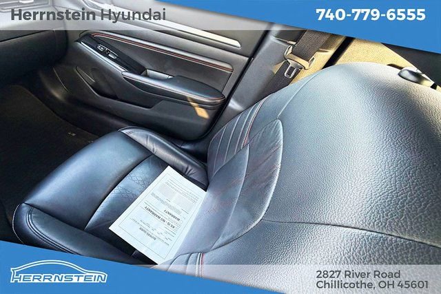 Used 2023 Nissan Altima 2.0 SR image 11