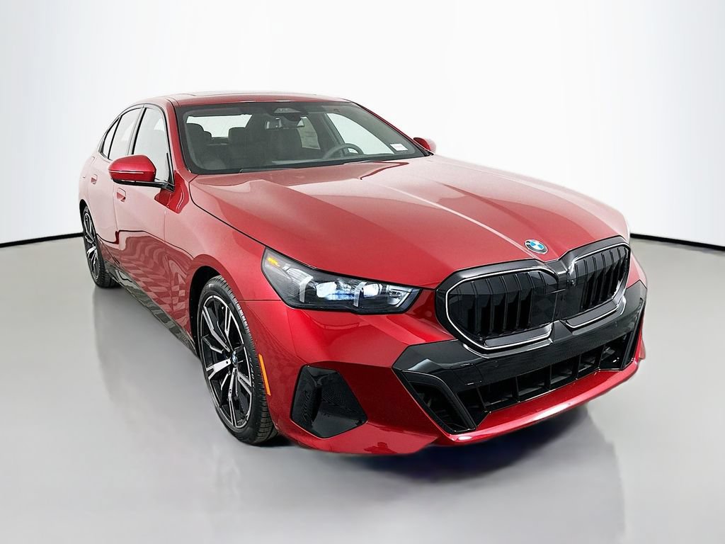 Used 2026 BMW 530i xDrive w/ M Sport Package AWD/4WD image 3