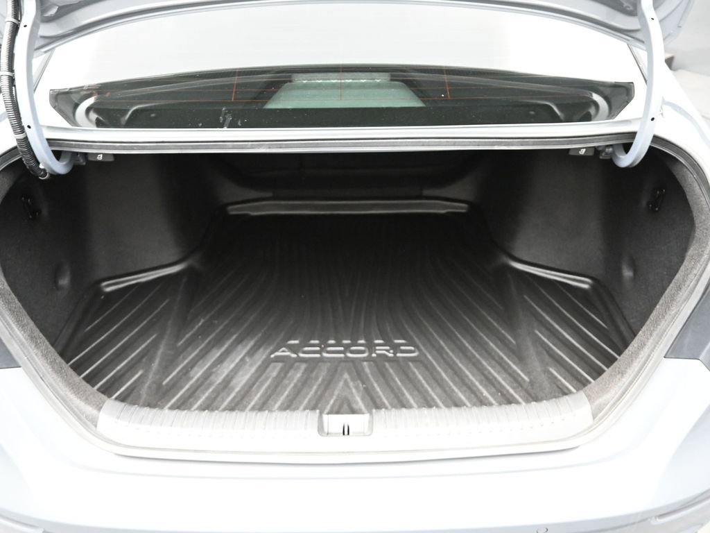 Used 2023 Honda Accord Touring image 19