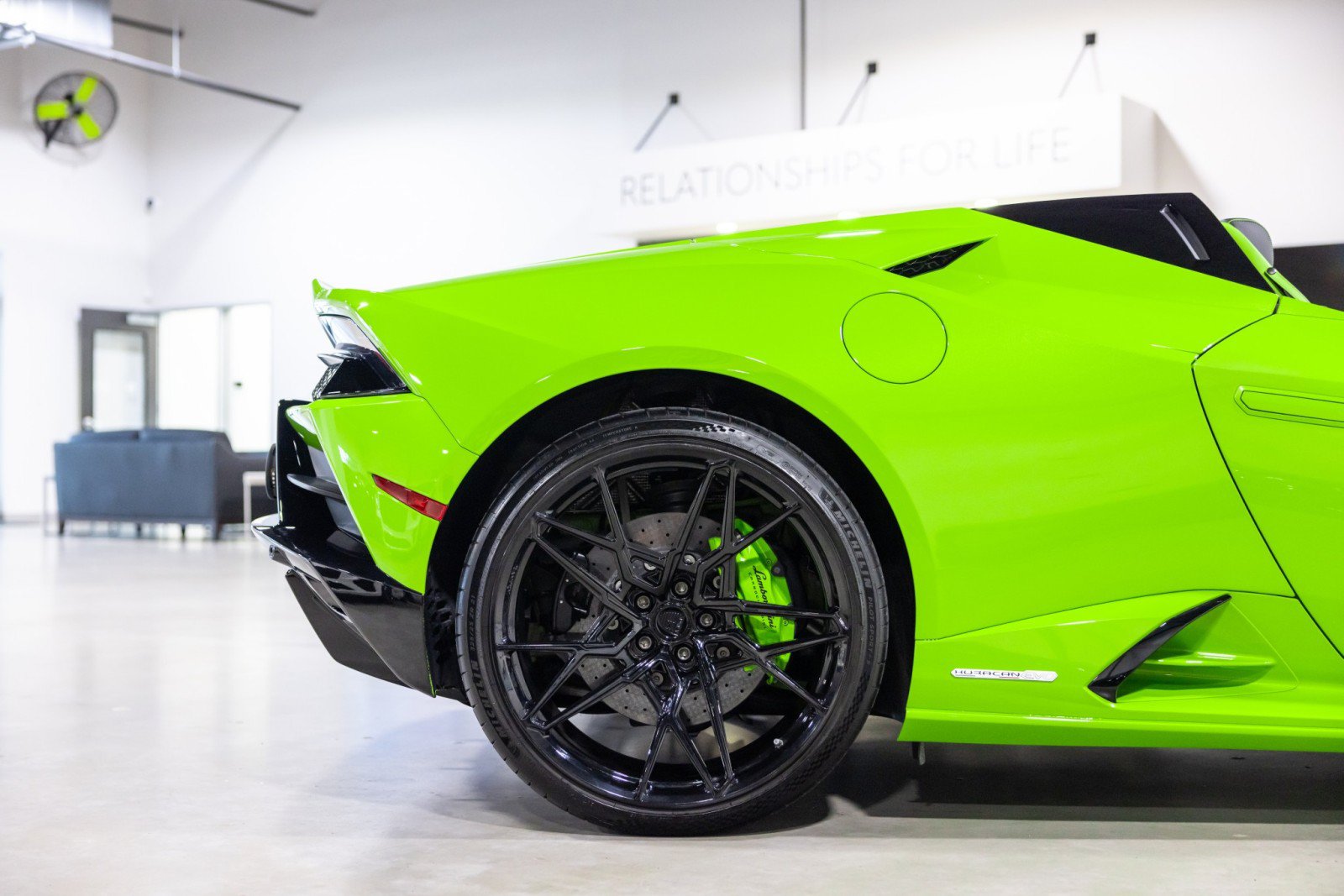 Used 2023 Lamborghini Huracan EVO AWD/4WD image 26