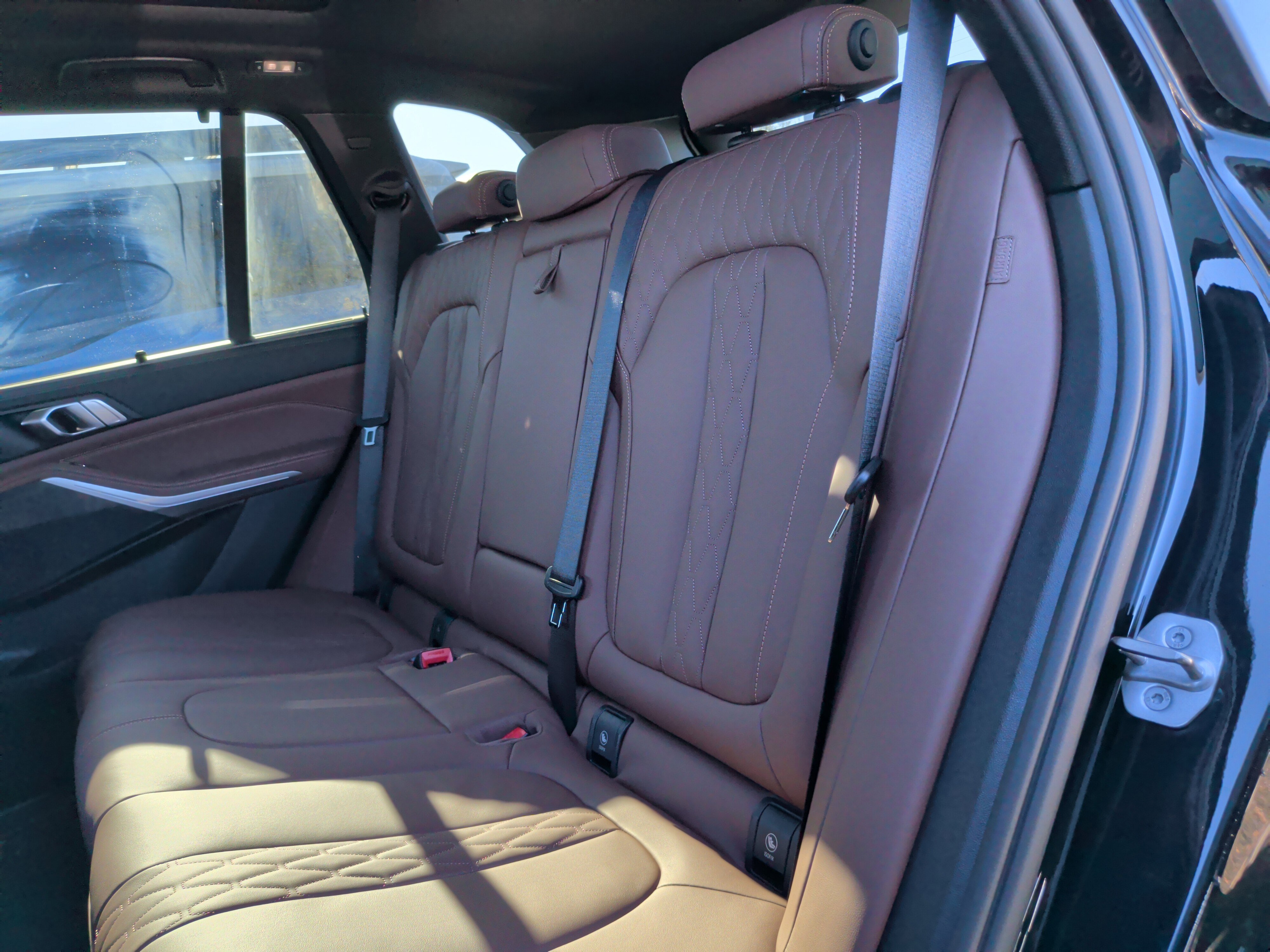 Certified 2022 BMW X5 xDrive40i w/ Executive Package image 40