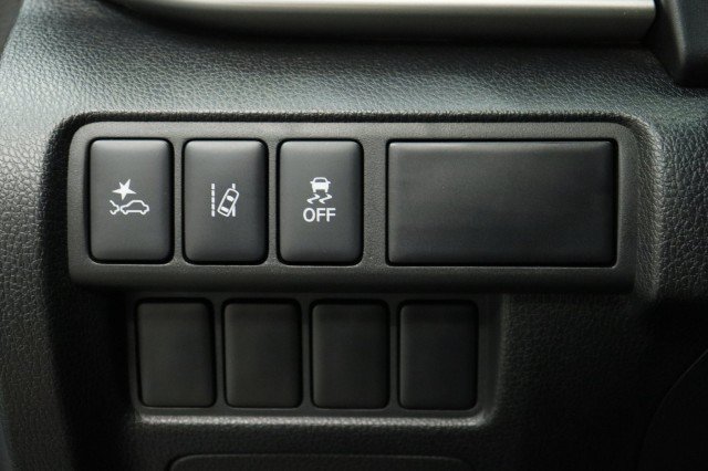 Used 2023 Mitsubishi Eclipse Cross SEL AWD/4WD image 9