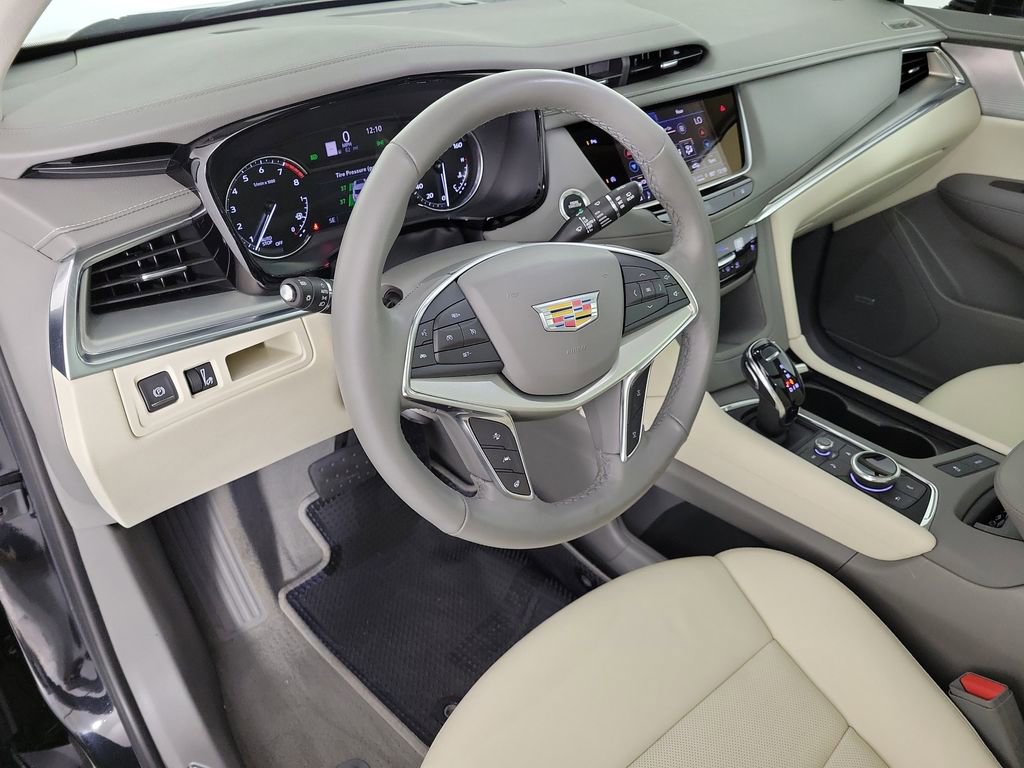 Certified 2023 Cadillac XT5 Premium Luxury FWD image 19