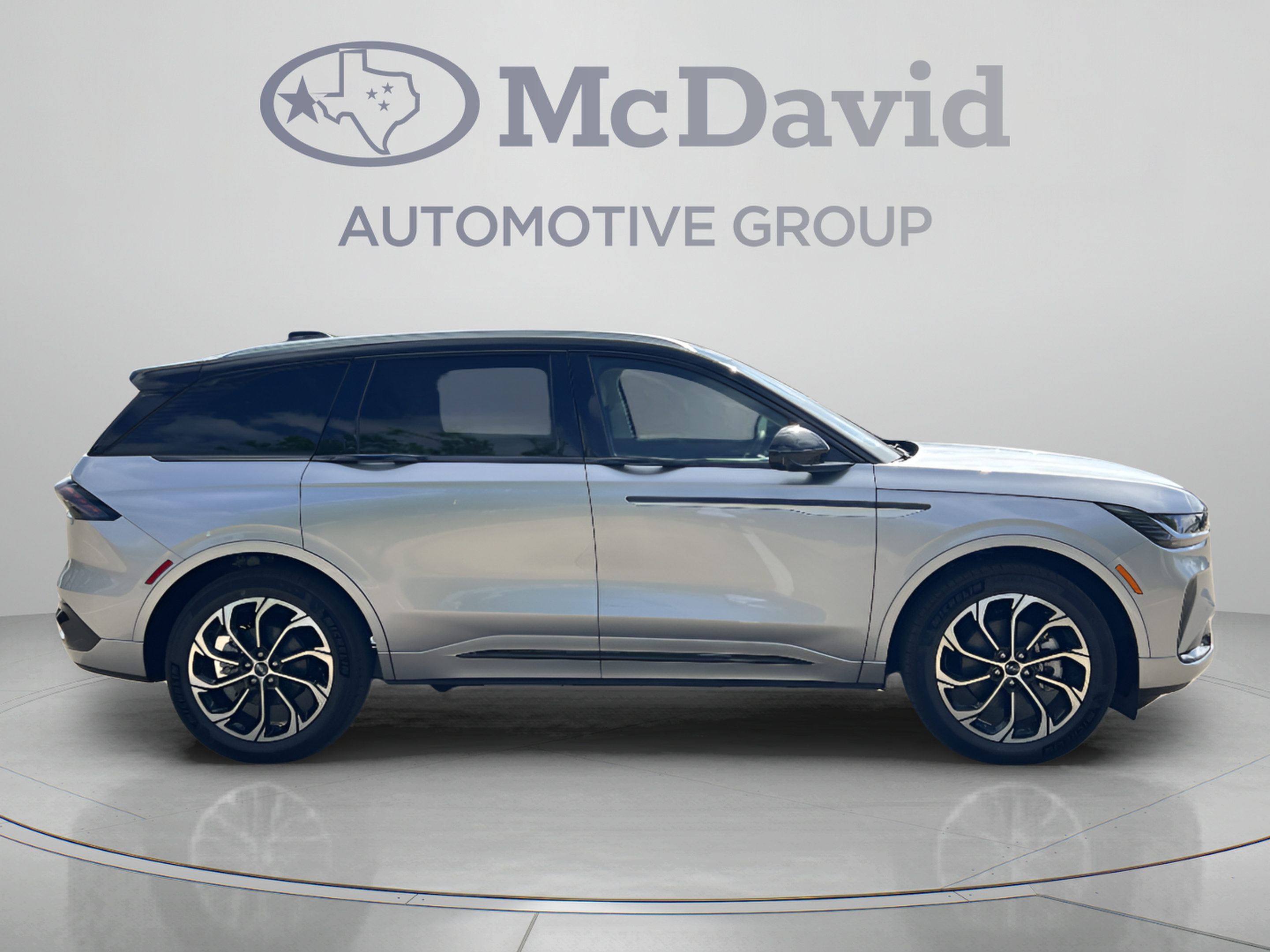 New 2026 Lincoln Nautilus Reserve AWD/4WD image 14