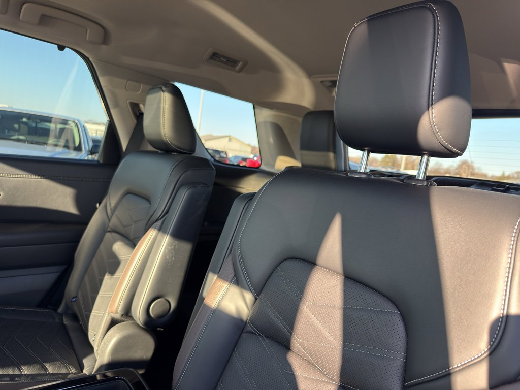 Certified 2023 Nissan Pathfinder Platinum image 34