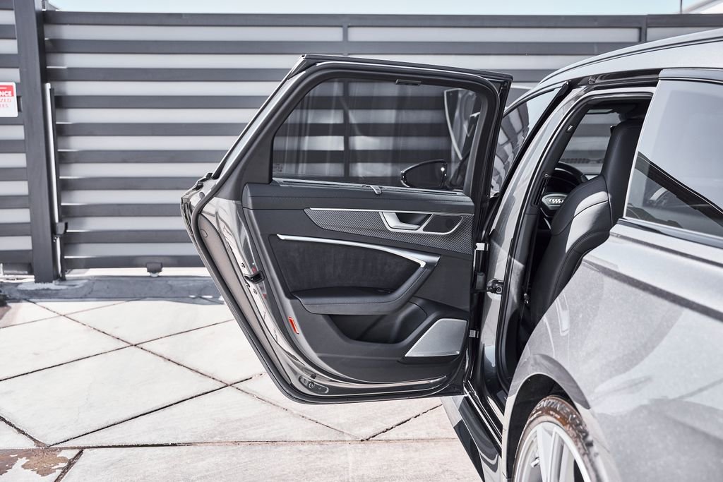 Used 2022 Audi RS 6 image 33