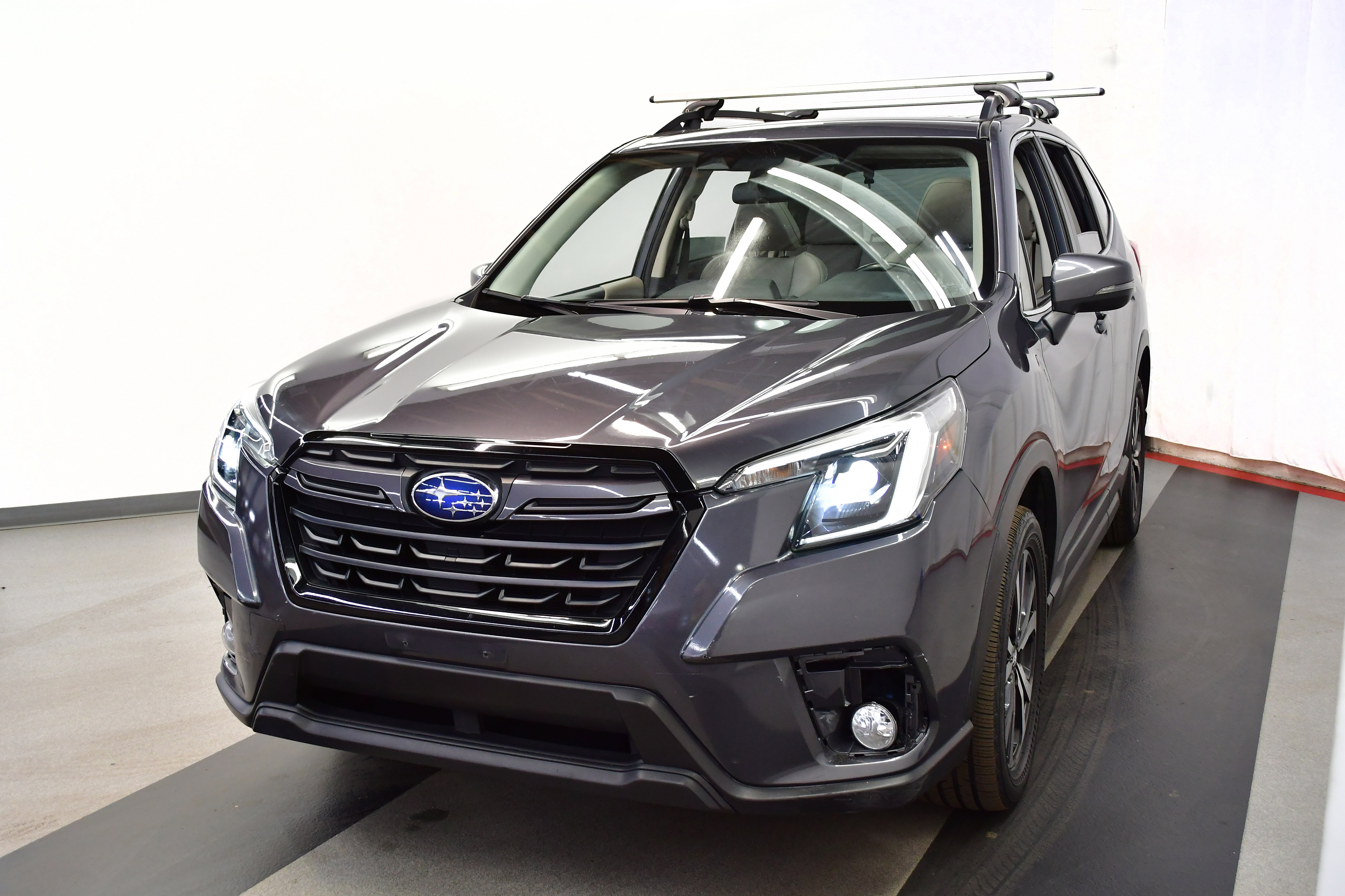 Used 2022 Subaru Forester Limited image 5