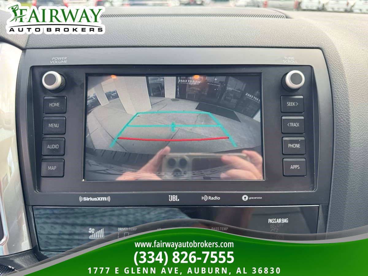 Used 2021 Toyota Sequoia Platinum AWD/4WD image 24