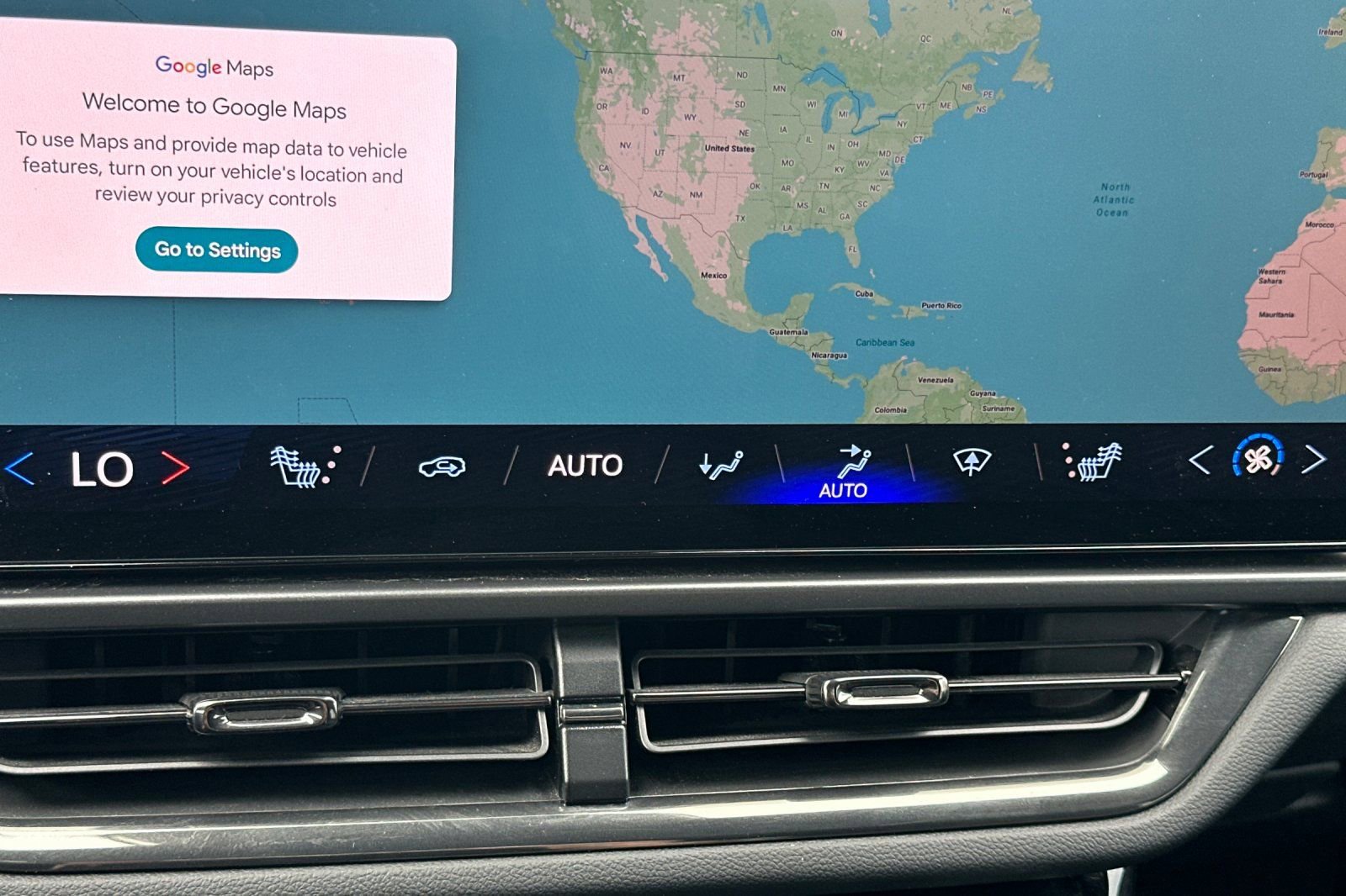 Certified 2024 Chevrolet Equinox EV RS image 31