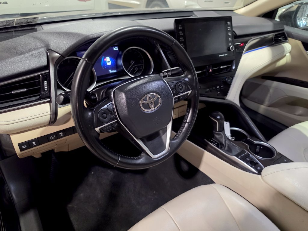 Used 2022 Toyota Camry XLE FWD image 4