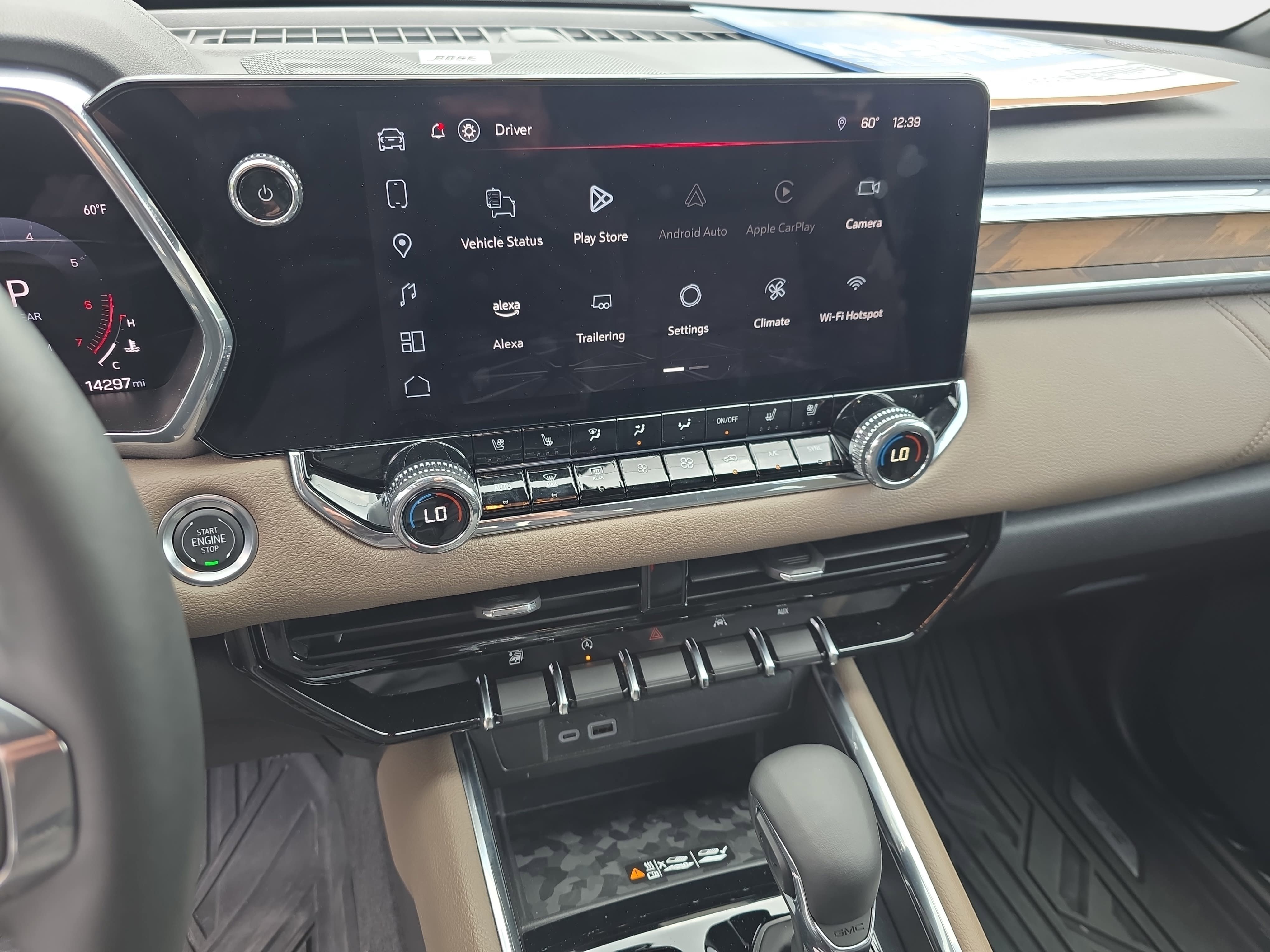 Used 2025 GMC Canyon Denali w/ LPO, Denali Black Edition AWD/4WD image 18