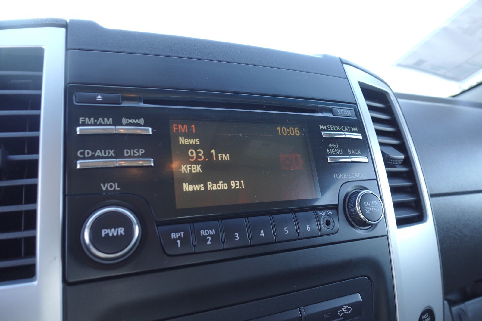 Used 2013 Nissan Frontier SV RWD image 17