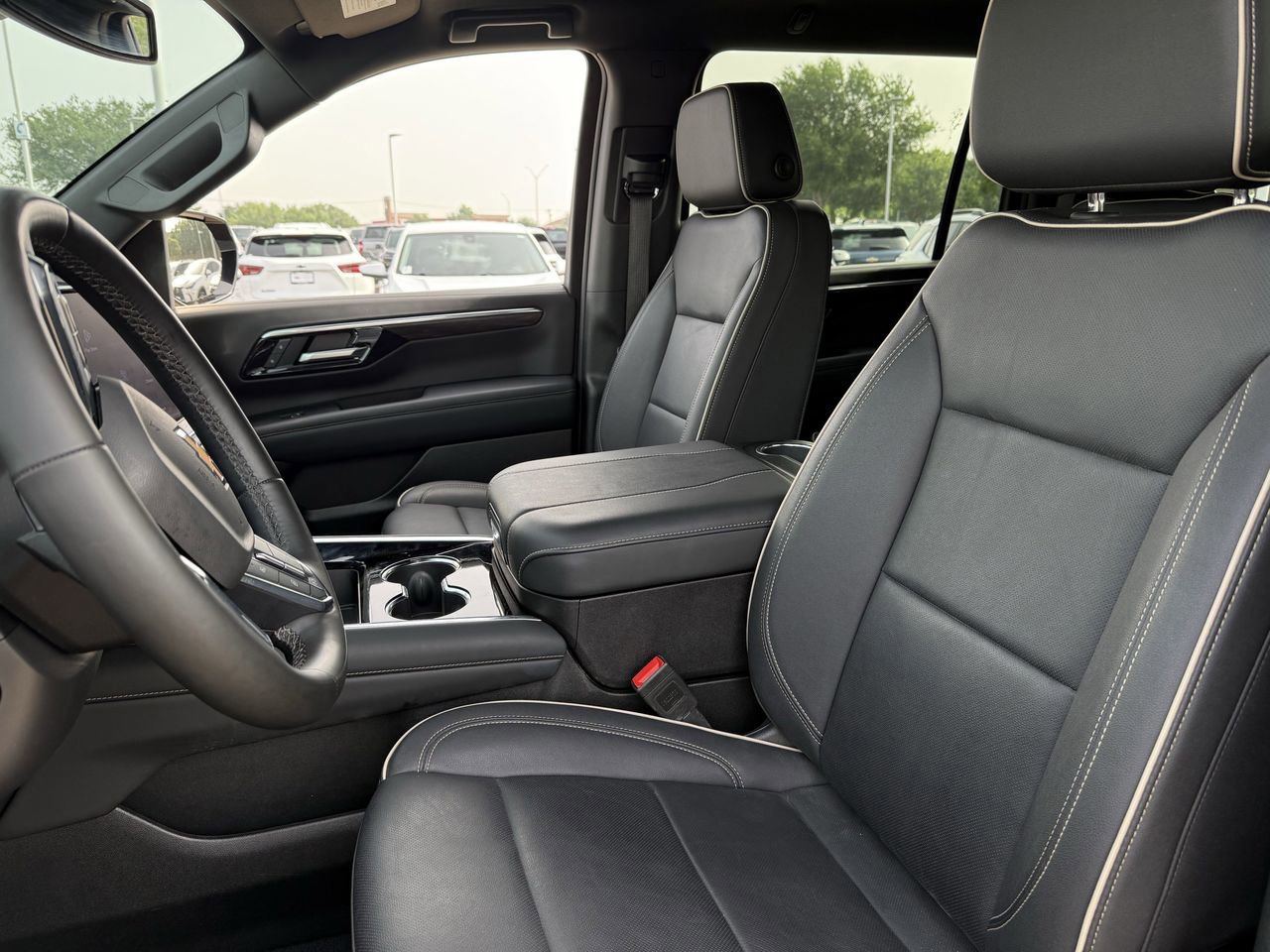 Certified 2025 Chevrolet Suburban Premier AWD/4WD image 20