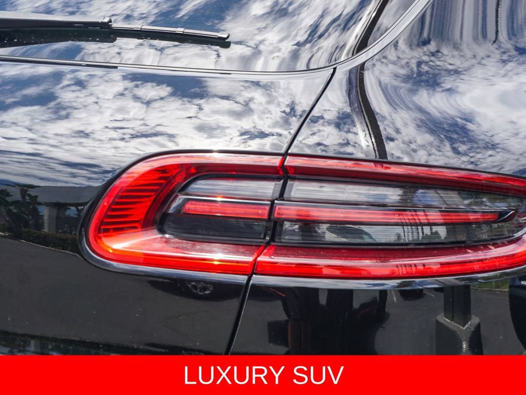 Used 2018 Porsche Macan AWD/4WD image 7