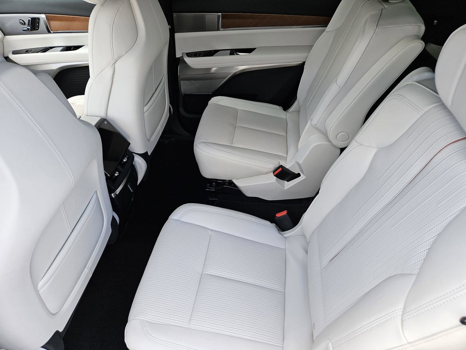 New 2026 Cadillac Vistiq Sport image 24
