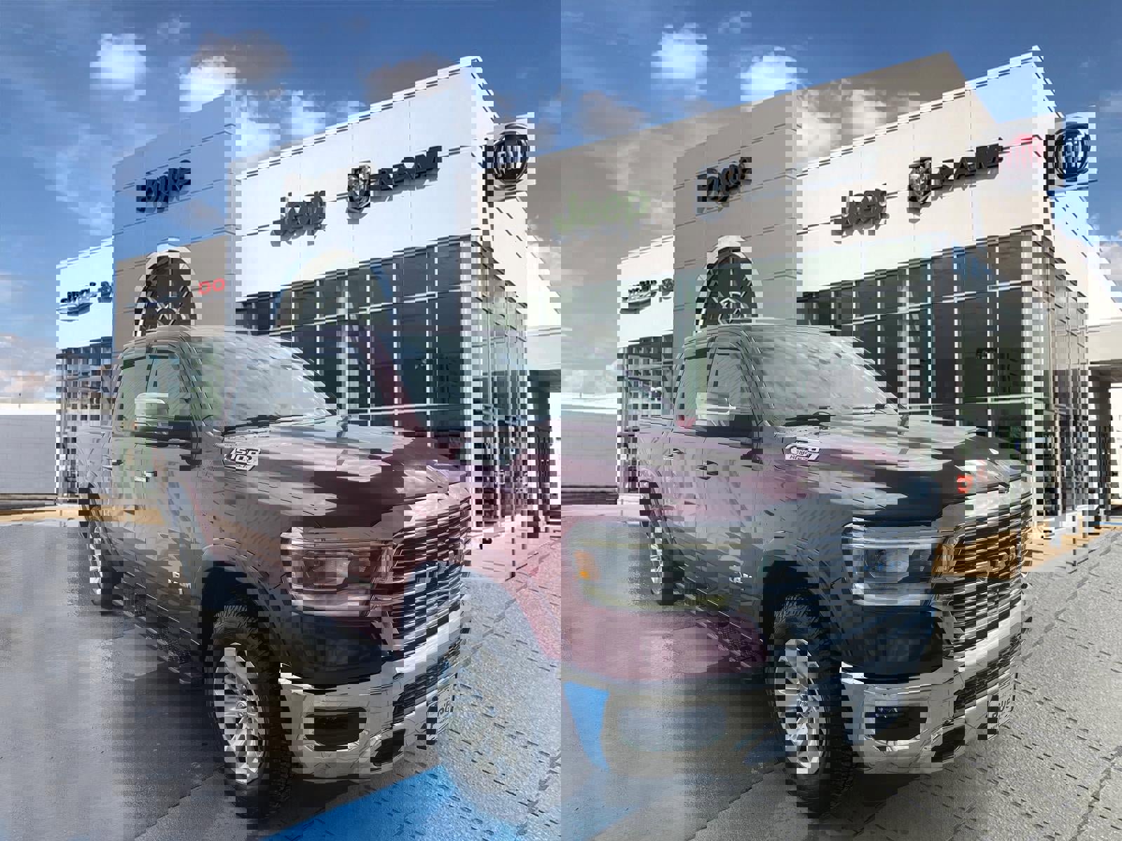 Used 2019 RAM 1500 Laramie image 1