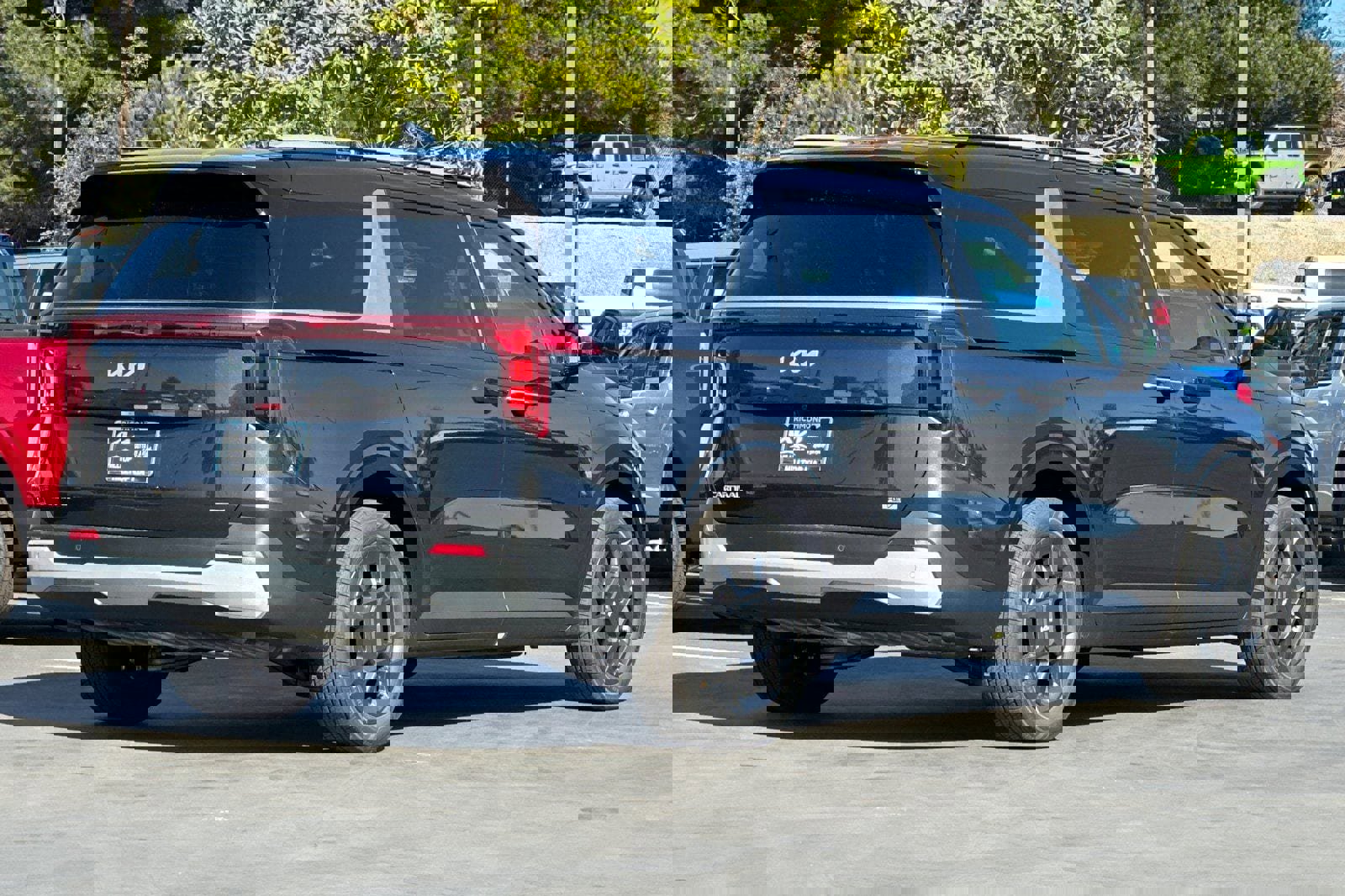 New 2026 Kia Carnival EX image 4