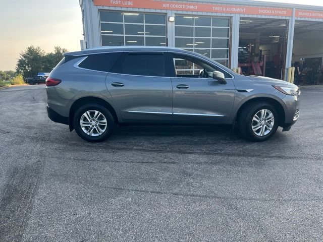 Used 2018 Buick Enclave Essence AWD/4WD image 10