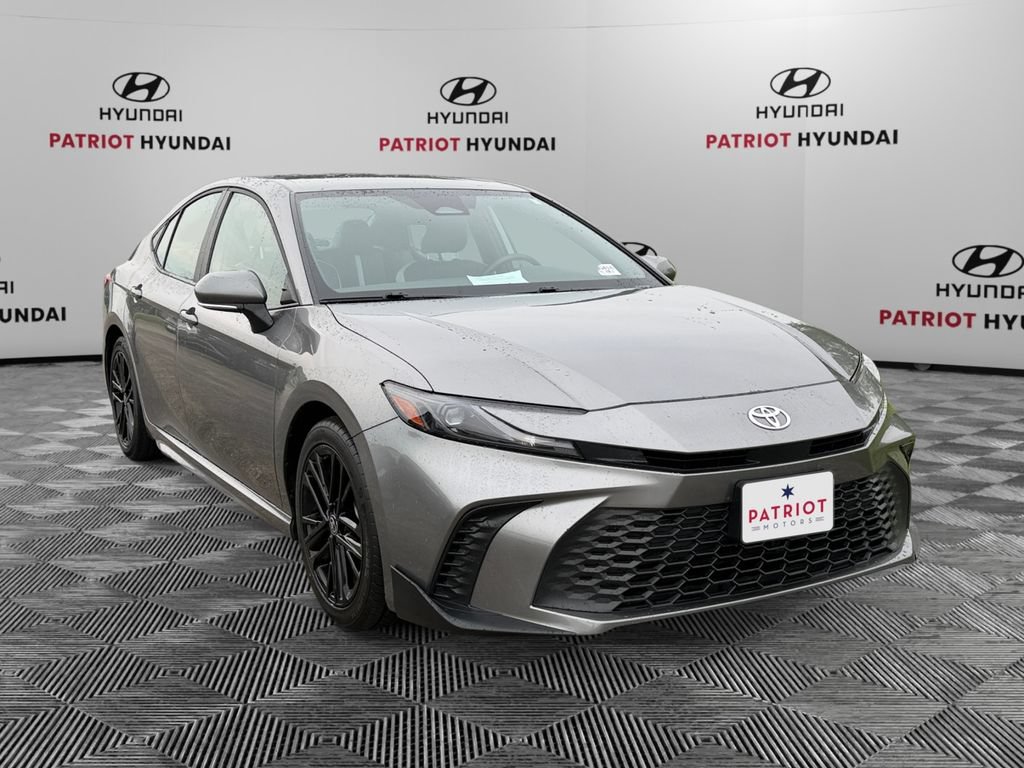 Used 2025 Toyota Camry SE