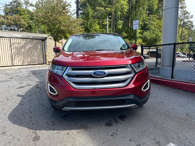 Used 2018 Ford Edge Titanium w/ Equipment Group 301A FWD image 2