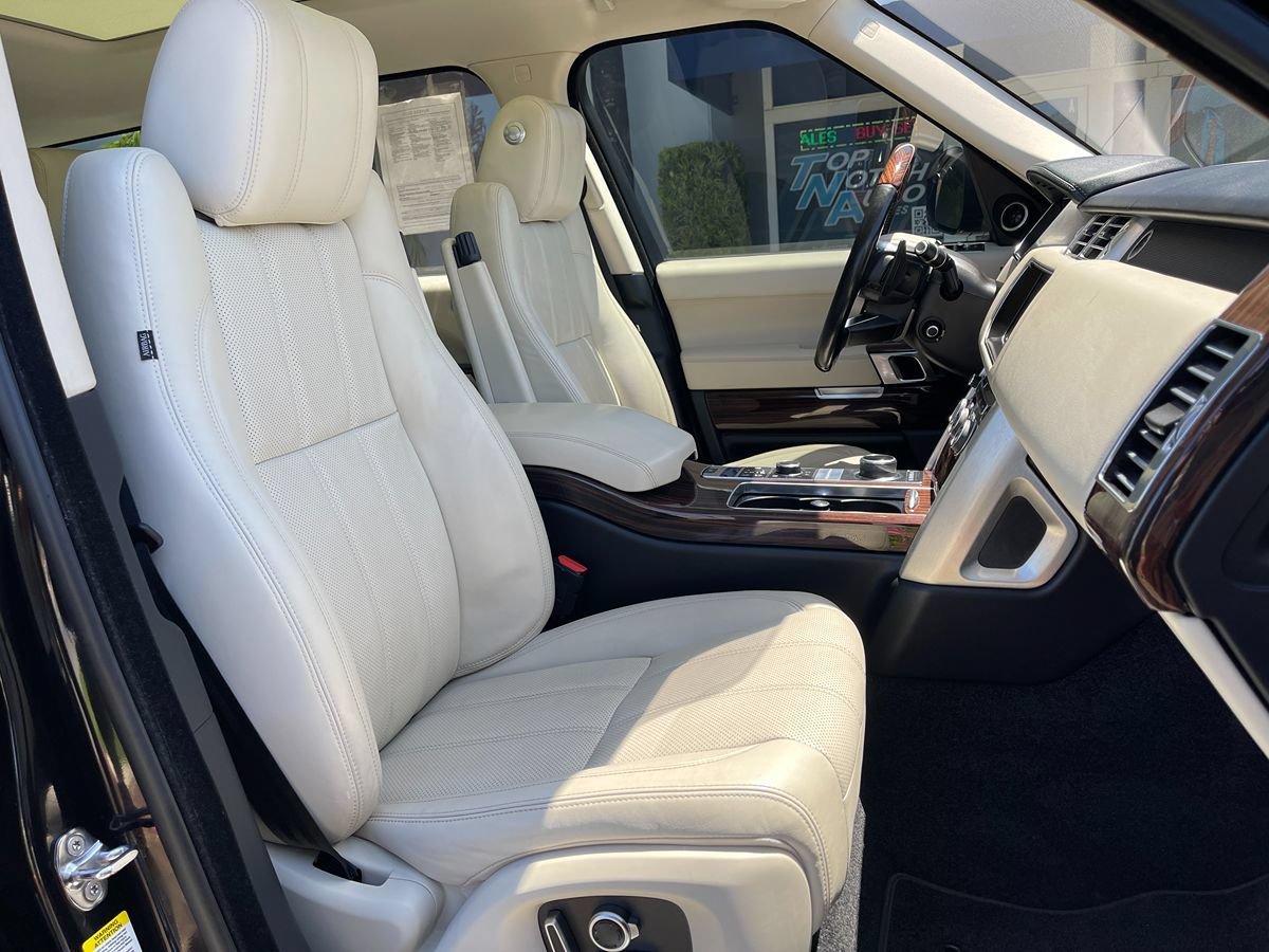 Used 2017 Land Rover Range Rover HSE AWD/4WD image 28