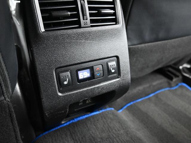 Used 2023 Mitsubishi Outlander SEL AWD/4WD image 17