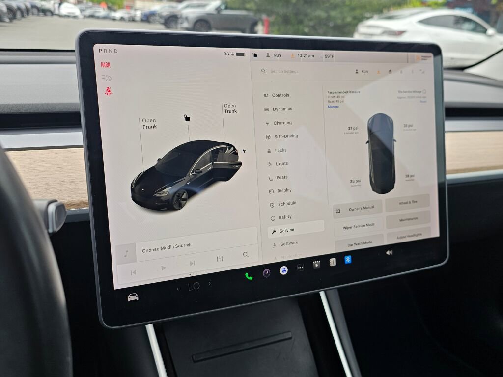 Used 2018 Tesla Model 3 Long Range RWD image 37