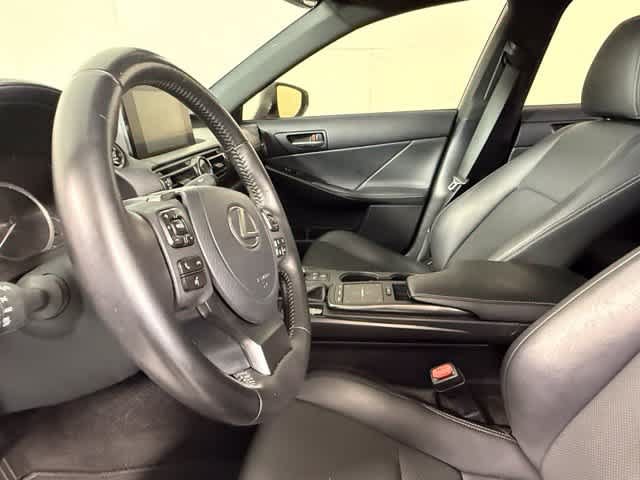 Used 2023 Lexus IS 300 w/ Comfort Package RWD image 6