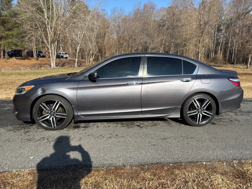Used 2017 Honda Accord Sport Special Edition image 11