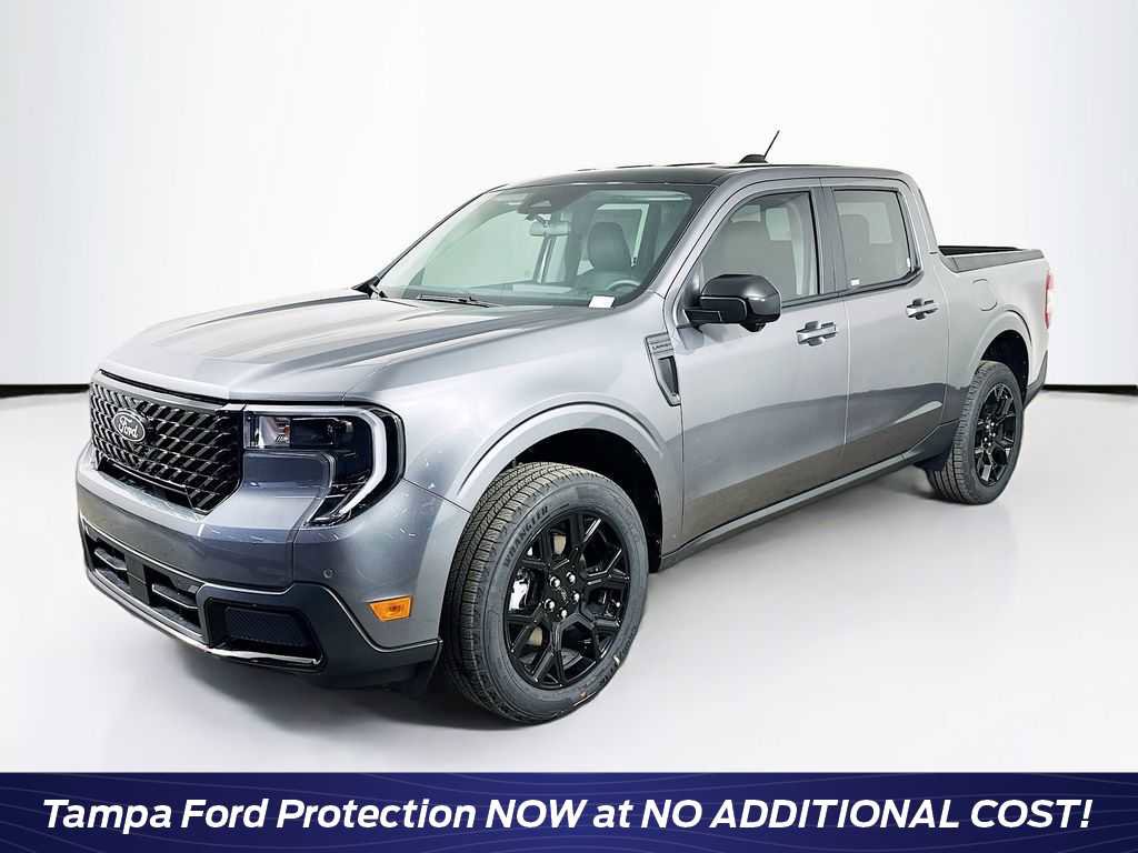 New 2025 Ford Maverick Lariat w/ Black Appearance Package