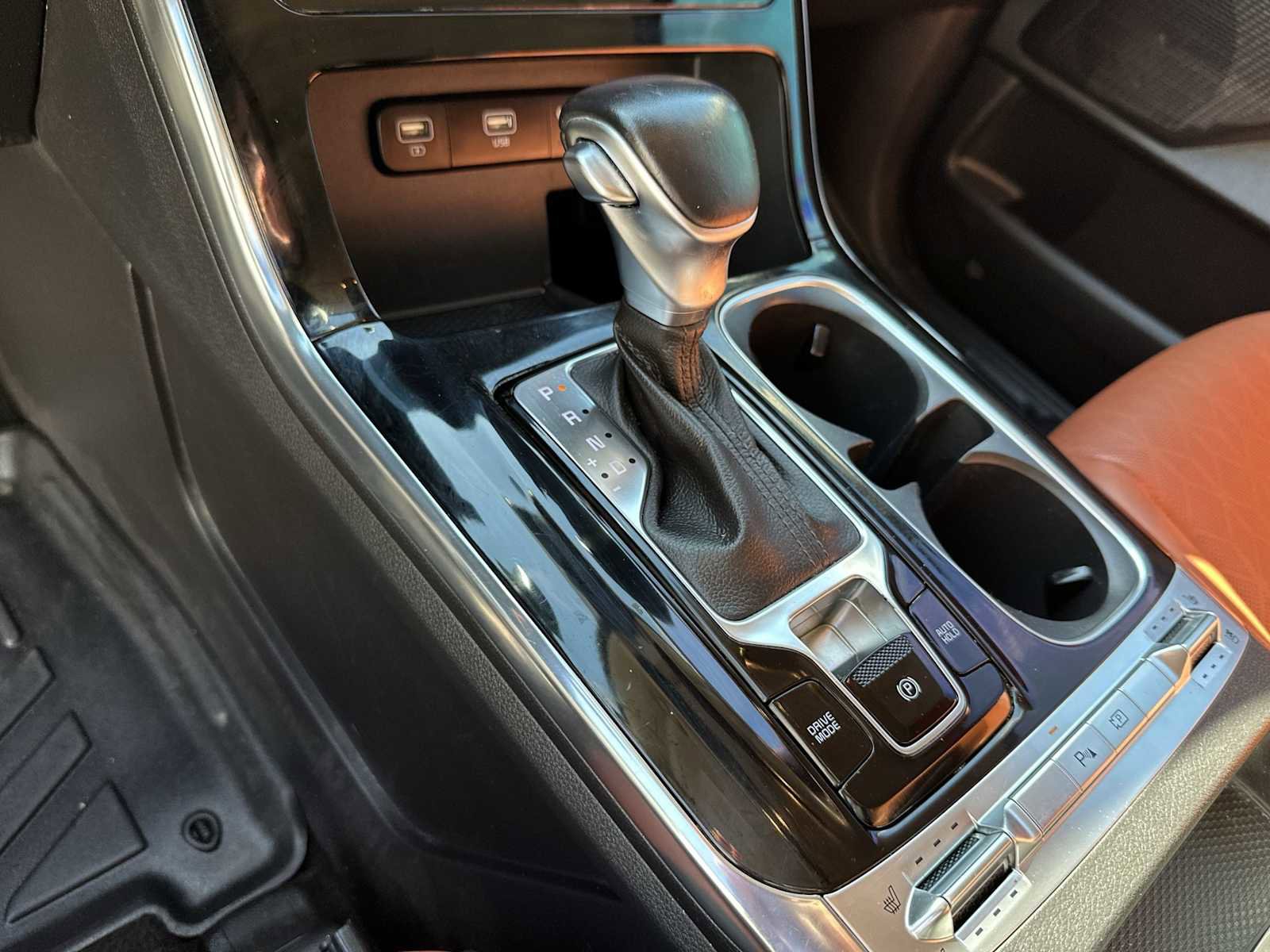 Used 2022 Kia Carnival SX image 23