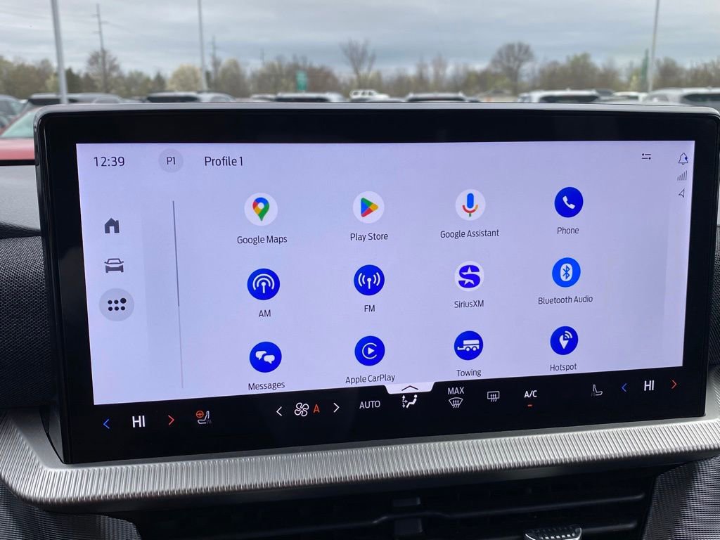 Used 2025 Ford Explorer ST-Line w/ ST-Line Street Pack image 17