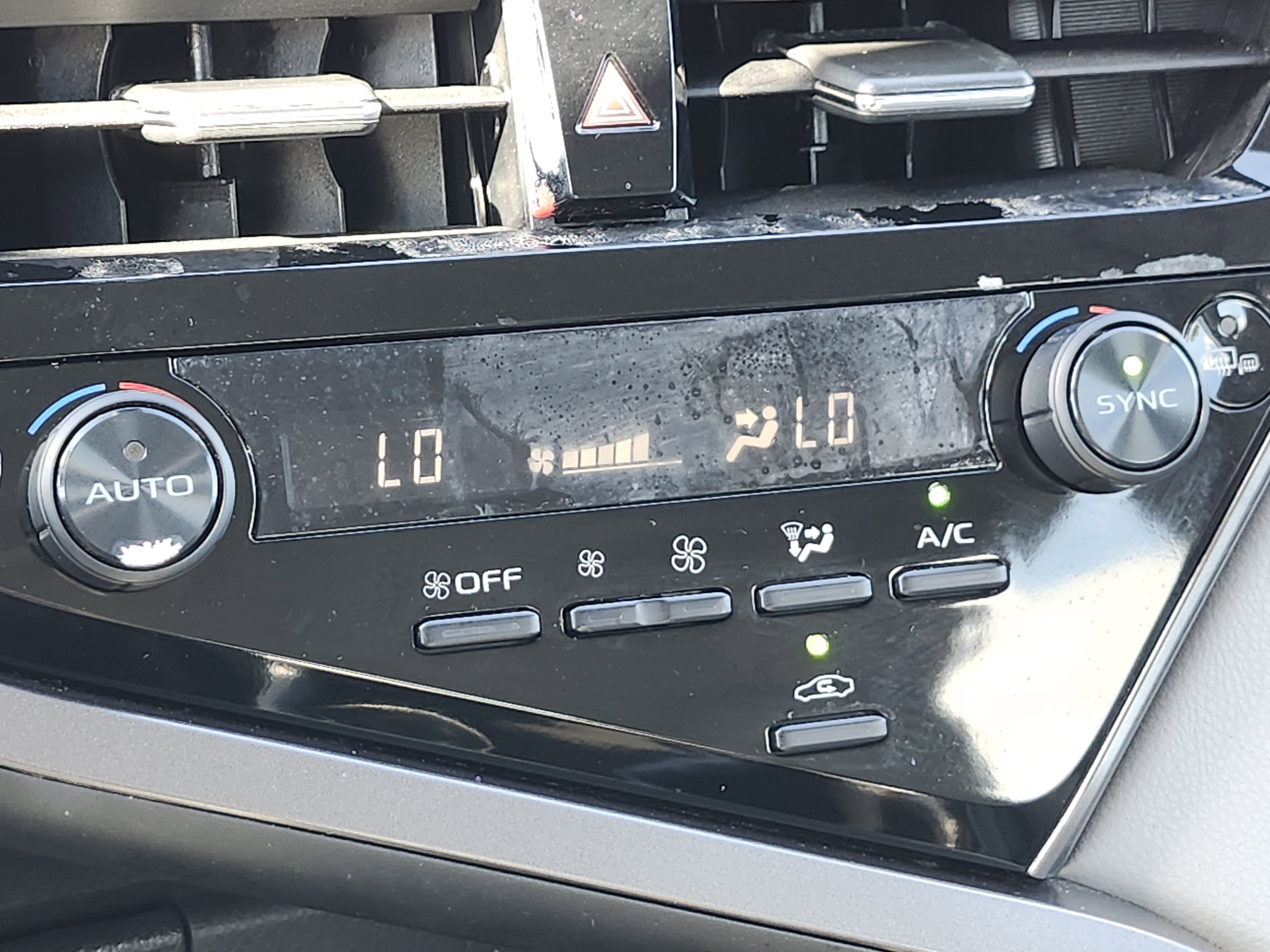 Used 2023 Toyota Camry SE image 25