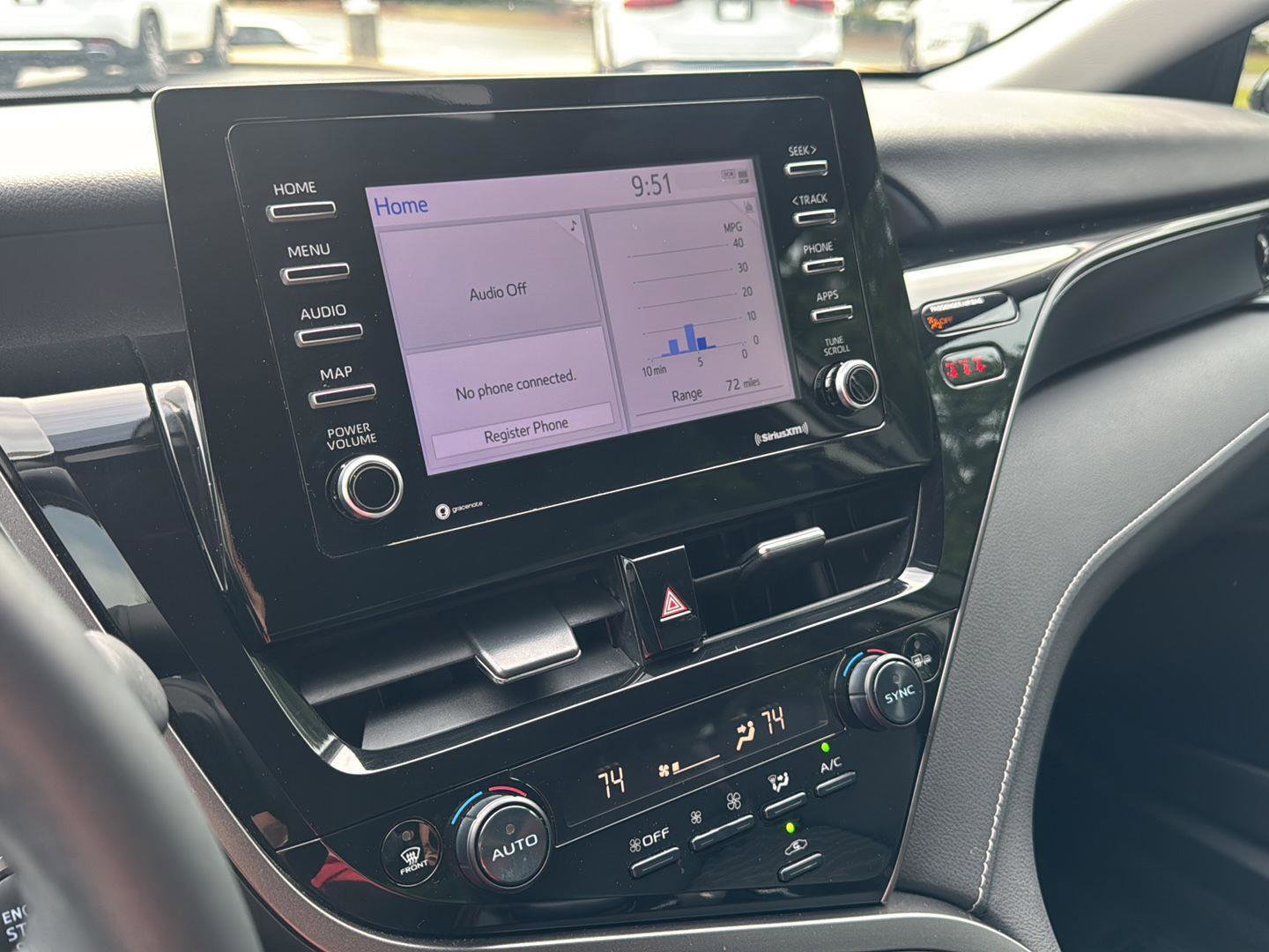 Used 2022 Toyota Camry SE w/ Convenience Package FWD image 33
