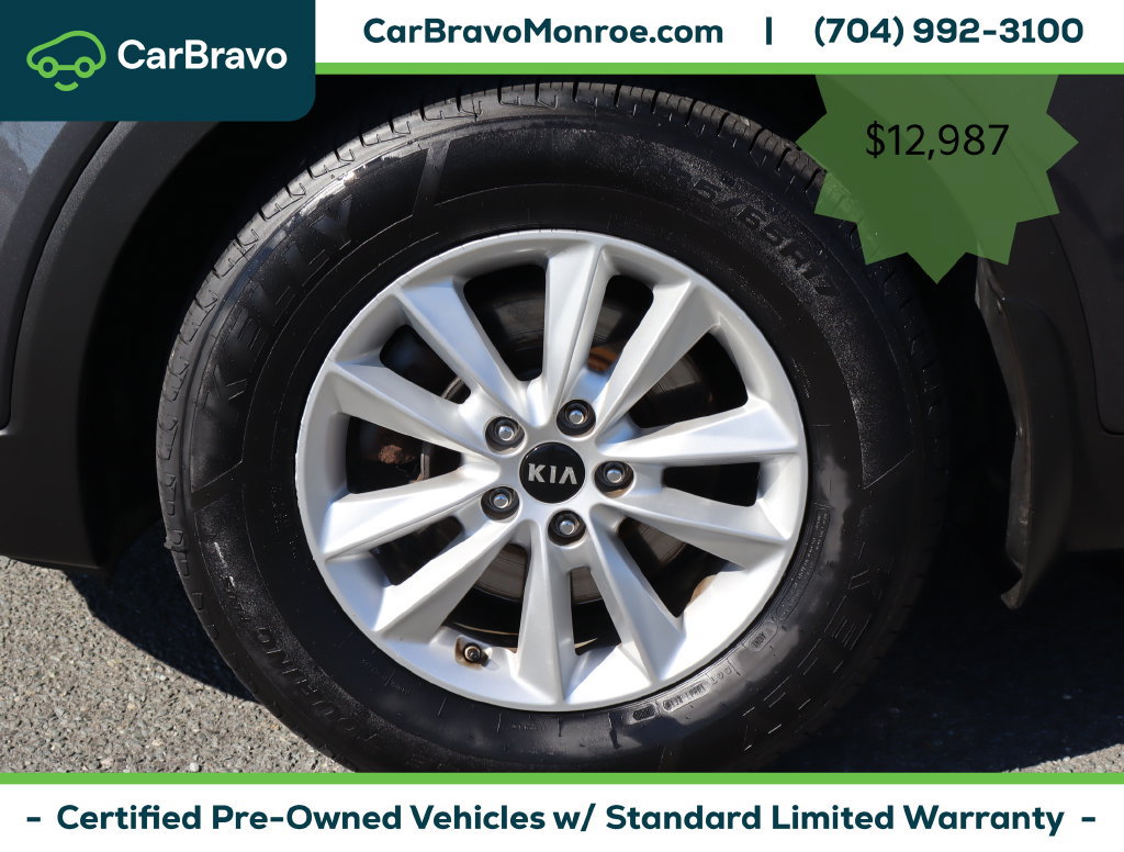 Used 2019 Kia Sorento AWD image 11