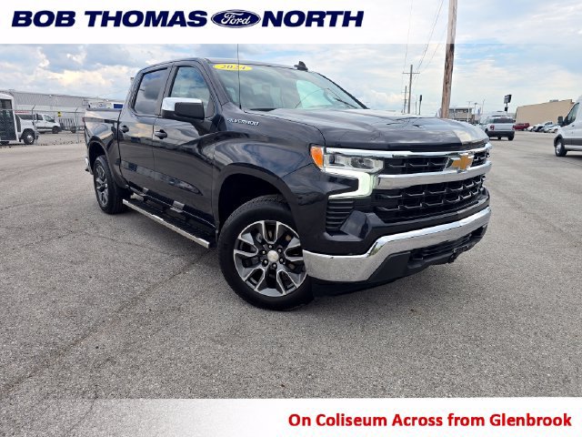 Used 2024 Chevrolet Silverado 1500 LT AWD/4WD image 1