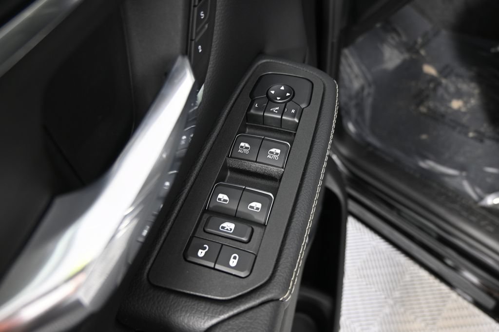 Used 2026 RAM 1500 Laramie AWD/4WD image 20