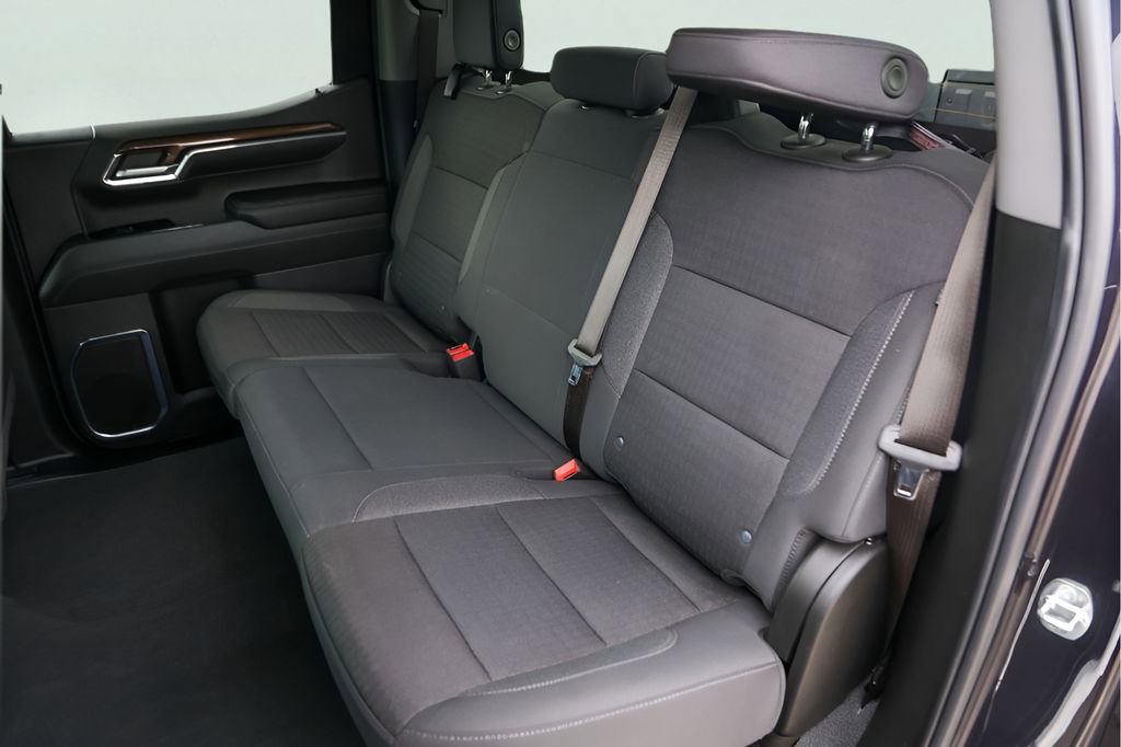 Used 2024 Chevrolet Silverado 1500 LT image 27