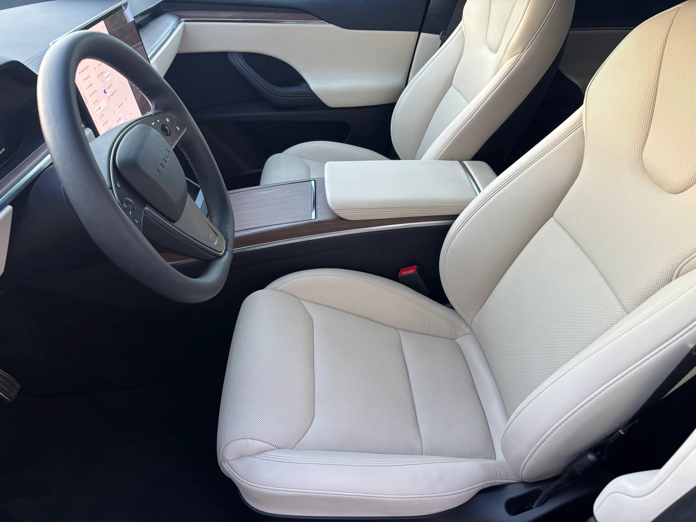 Used 2023 Tesla Model X AWD/4WD image 11