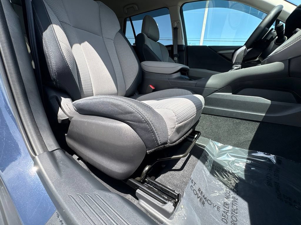 Certified 2025 Subaru Outback Premium AWD/4WD image 24