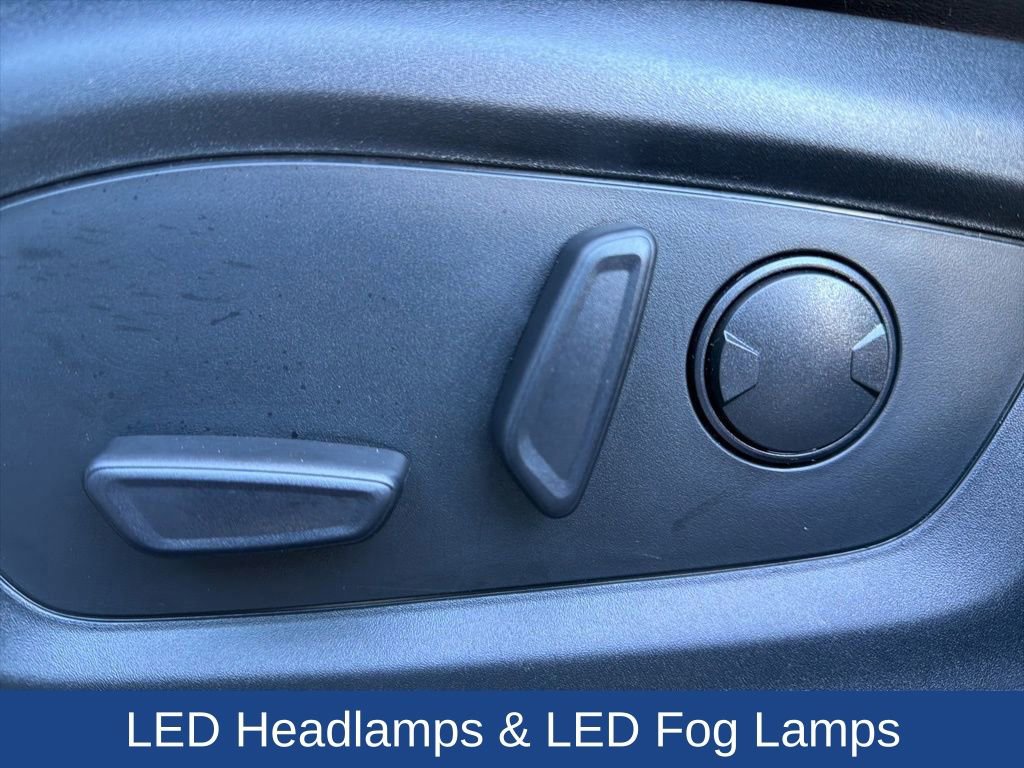 Used 2023 Ford Explorer XLT w/ Equipment Group 202A image 15