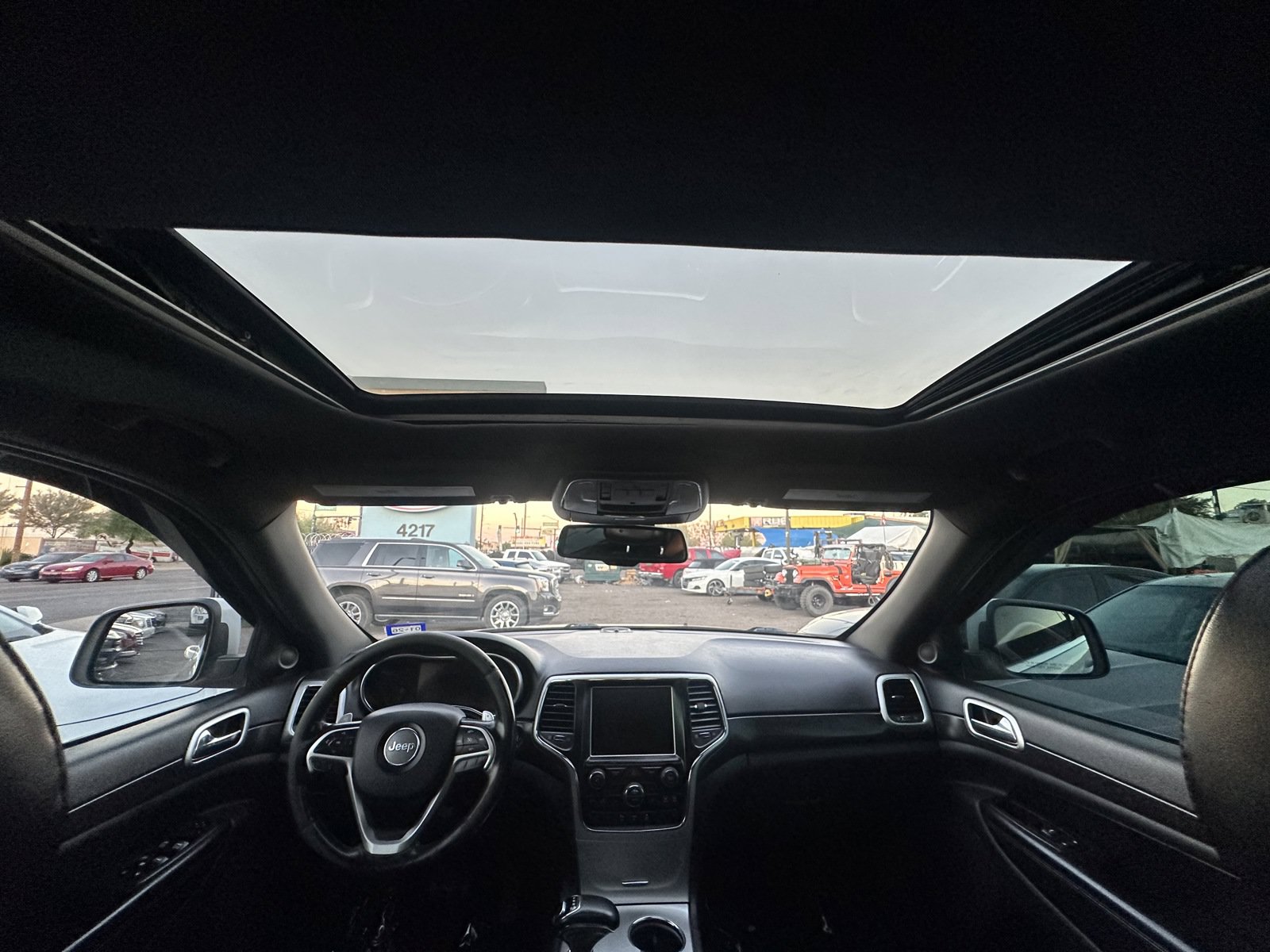 Used 2015 Jeep Grand Cherokee Altitude AWD/4WD image 12