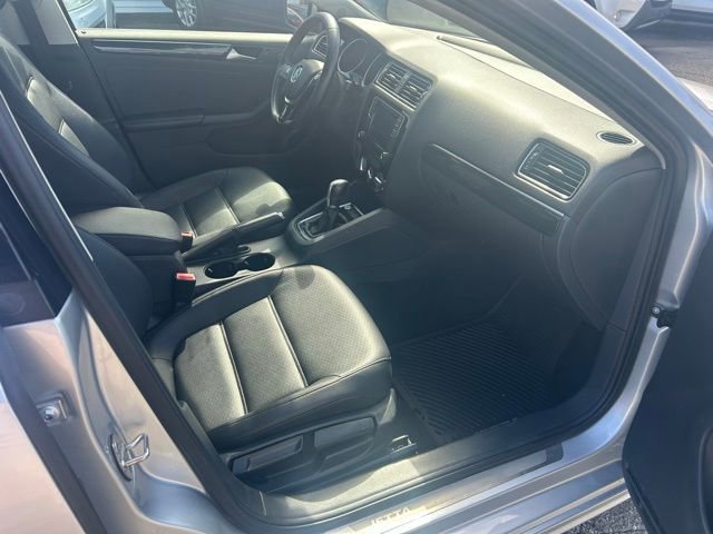 Used 2016 Volkswagen Jetta SEL image 16