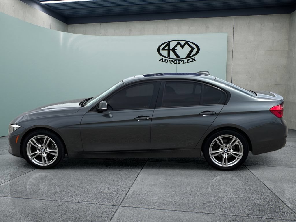 Used 2016 BMW 320i xDrive Sedan AWD/4WD image 6