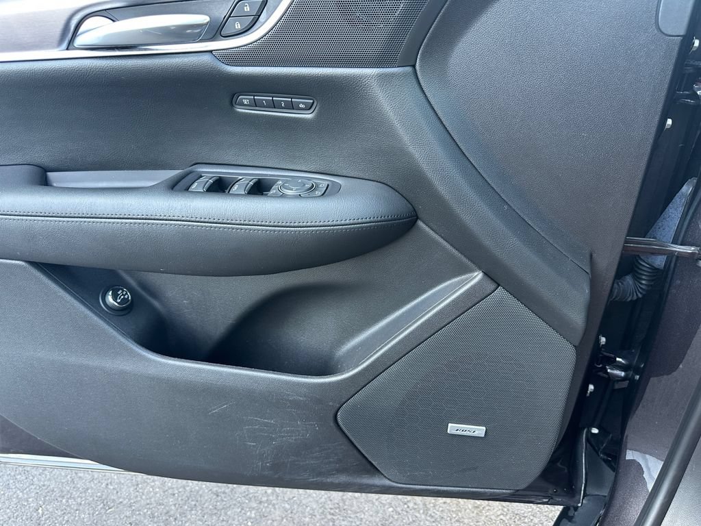 Used 2018 Cadillac XT5 Luxury w/ Driver Awareness Package FWD image 28