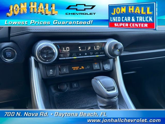 Used 2021 Toyota RAV4 XLE Premium image 25